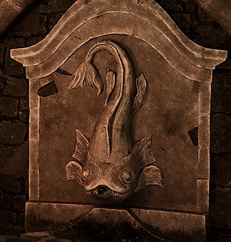 Datei:WasserspeierFischG1r.jpg